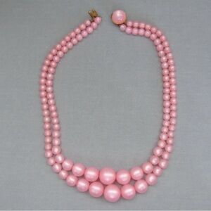 Vintage Pink Graduated Beaded Choker Necklace 15.5” Push Lock